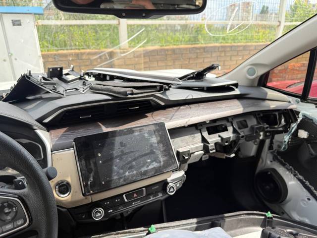 Панель салона передняя "торпедо", верхняя часть 77100TRTA00ZA HONDA