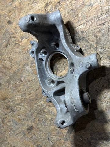 Цапфа поворотного кулака 8W0505436AA VAG