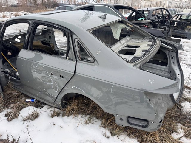 Крыло заднее левое 8W5810075 VAG