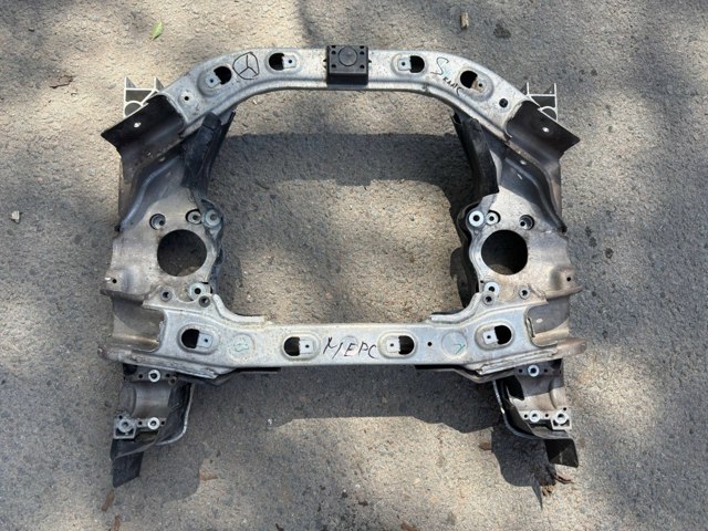 Передняя балка A2226200187 MERCEDES
