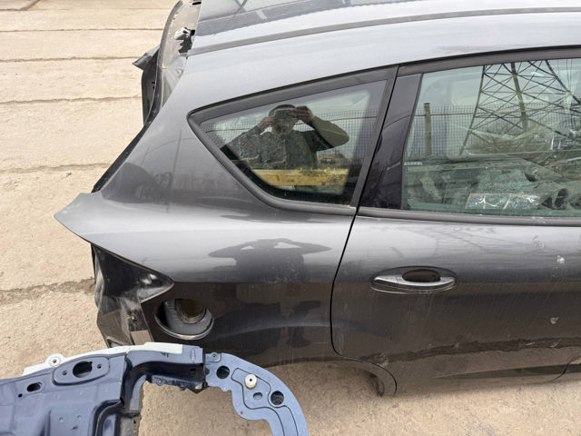 Крыло заднее правое DM5Z5827840B FORD