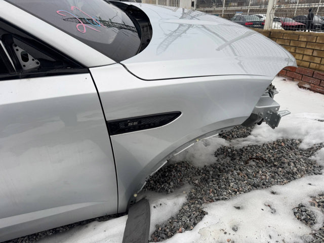 Переднее правое крыло J9C2949 JAGUAR