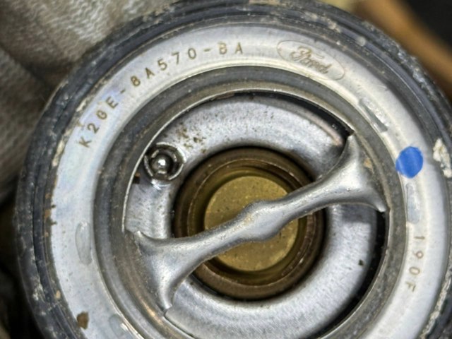 Термостат в сборе K2GZ8575A FORD