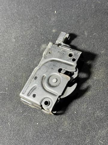 Замок крышки капота LJ6A16700AC FORD