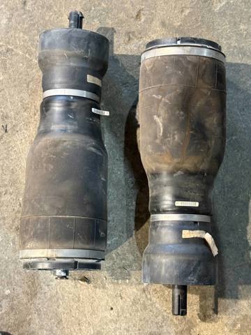 Пневмоподушка задняя LR101594 LAND ROVER