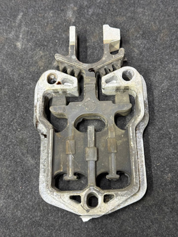 Подушка КПП LX6Z6068B FORD
