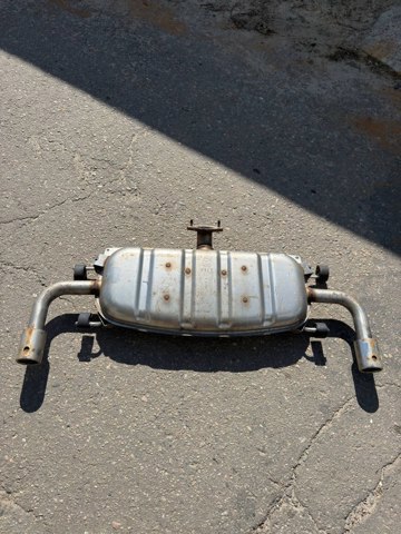 Выхлопная труба PYL640100B MAZDA