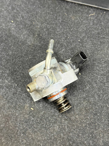 Насос топливный высокого давления PYNM203F0 MAZDA