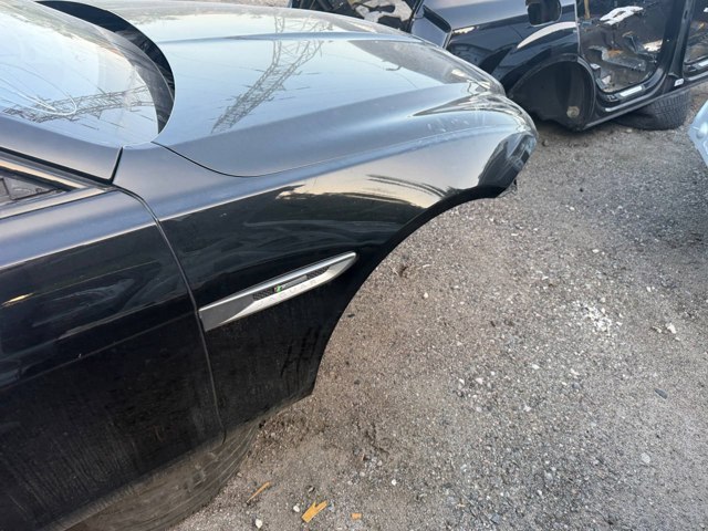 Переднее правое крыло XR858570 JAGUAR