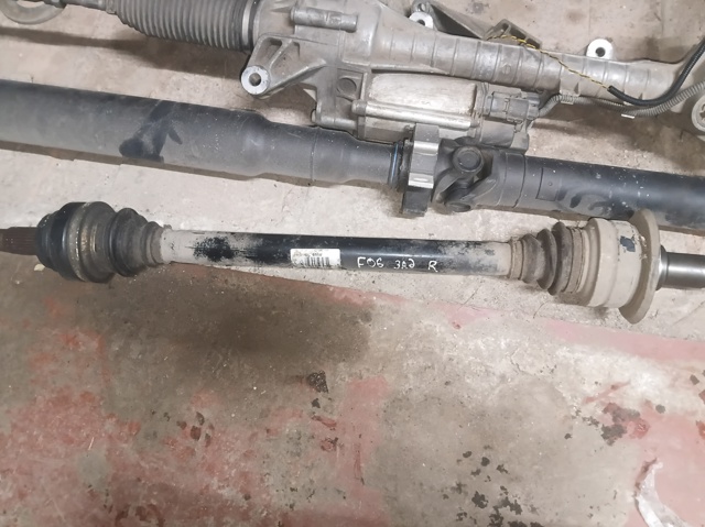 Полуось задняя, правая 7566086 BMW