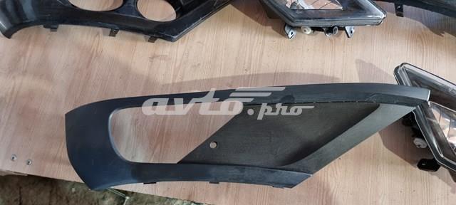 7P6807490H Заглушка (решетка) противотуманных фар бампера переднего правая купить Черкассы