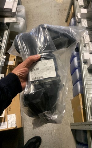 BMW 13718601682 Патрубок воздушный, расходомера воздуха в наличии Чернигов