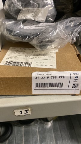 Опора амортизатора 33526788779 BMW