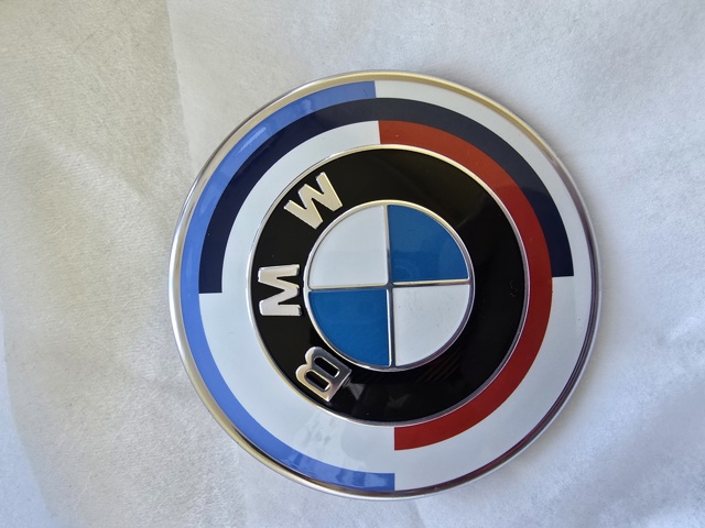 Фирменный значок 51148087194 BMW