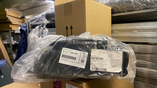 Корпус заливной горловины топливного бака 51177440018 BMW