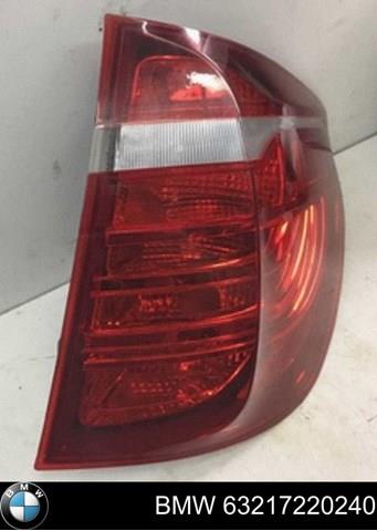 Задний правый внешний фонарь 63217220240 BMW