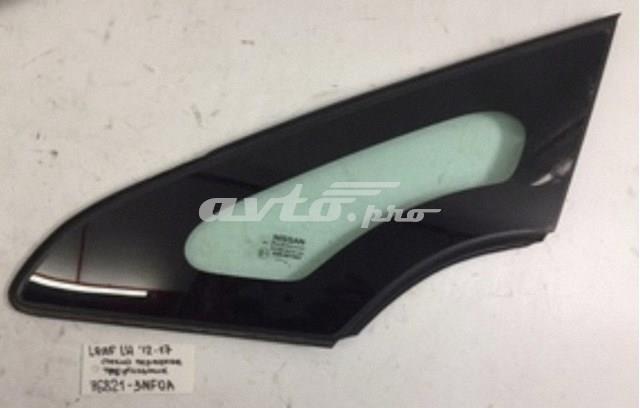Стекло окна двери водителя неподвижное 768213NF0A NISSAN