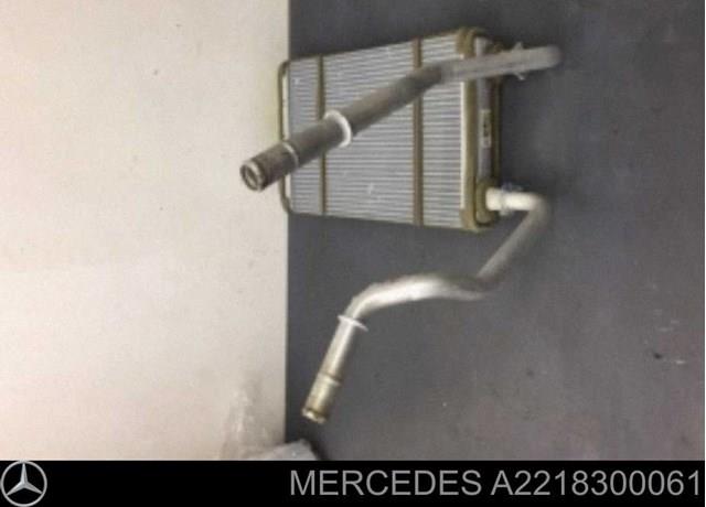Радиатор отопителя салона A2218300061 MERCEDES