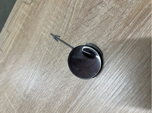 Заглушка бампера буксировочного крюка, задняя 13239099 OPEL