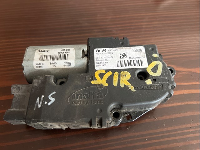 Мотор привода люка 6R0959591 VAG