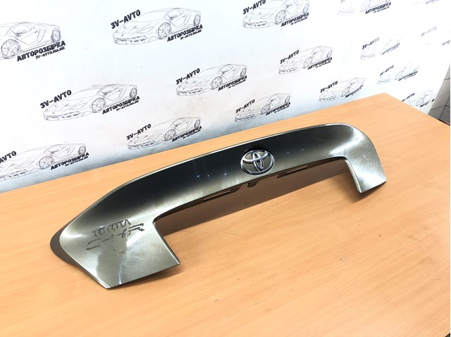 Нижняя накладка 3-й двери 76811F4010 TOYOTA