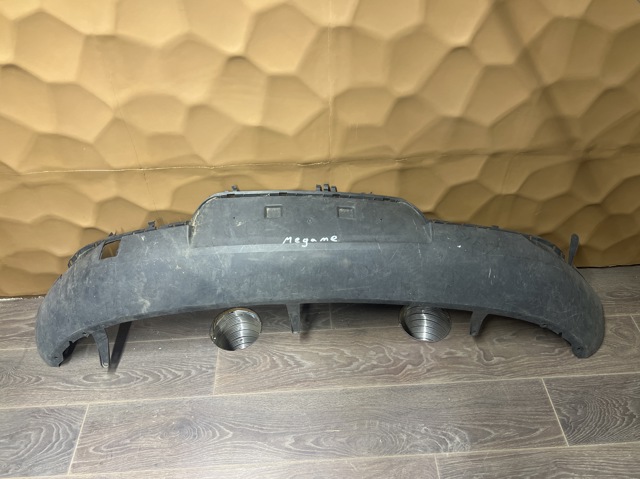 RENAULT 850B20001R Нижняя часть заднего бампера в наличии Винница