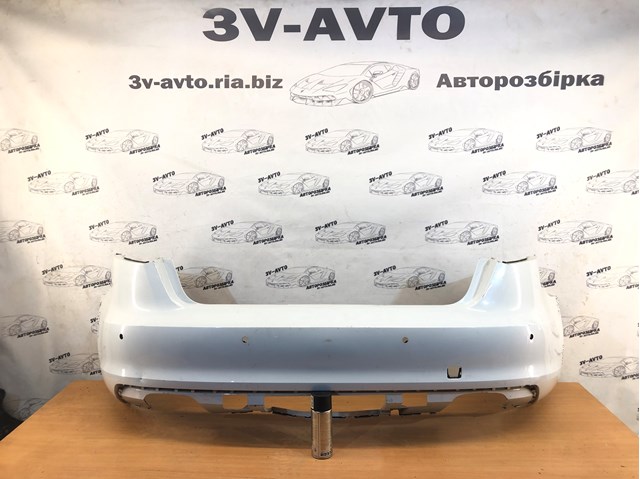 Задний бампер 8V4807511 VAG