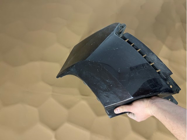 Бампер задний, правая часть 95352038 GM