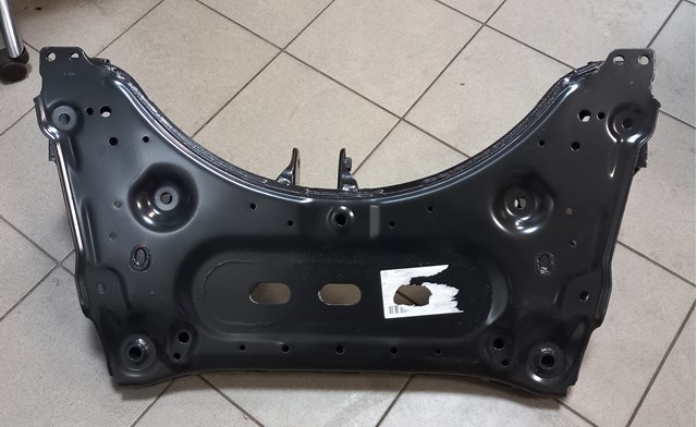 NISSAN 54401HV70B Подрамник передний в наличии Кривой Рог