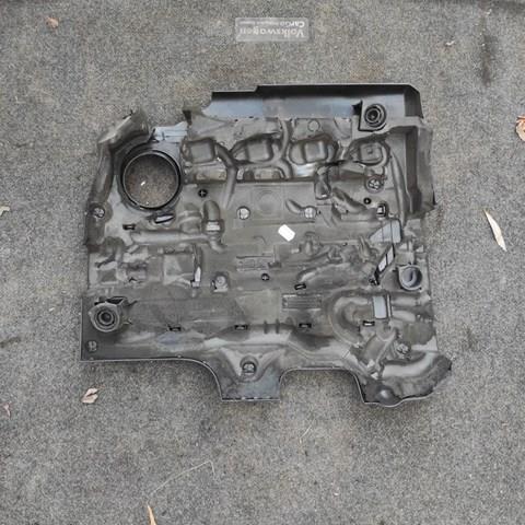 VAG 03L103925B Крышка мотора декоративная в наличии Николаев
