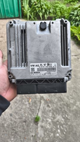 Модуль управления двигателем 04L907309B VAG