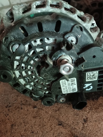 VAG 06J903023G Генератор в наличии Павлоград