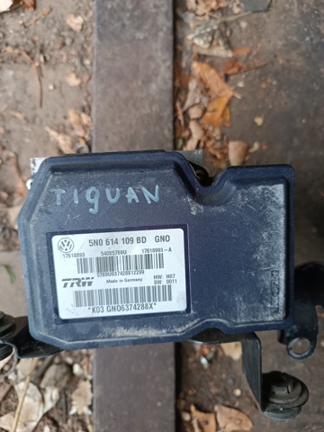 Блок управления АБС  5N0614109BD VAG