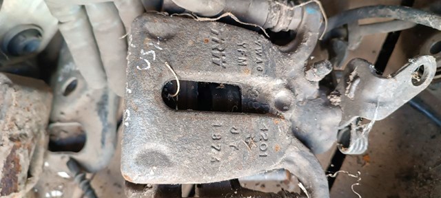 VAG 5QM615424A Суппорт задний правый в наличии Винница