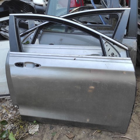 Пассажирская передняя дверь 68248176AC CHRYSLER