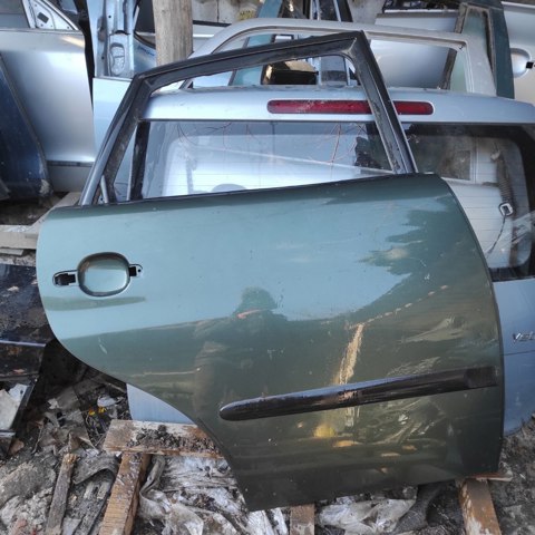 Дверь задняя в сборе 6L4833056T VAG