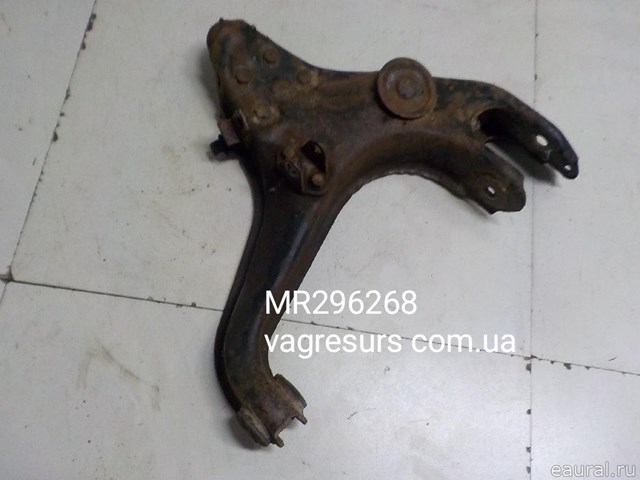 Передний нижний рычаг MR296268 MITSUBISHI