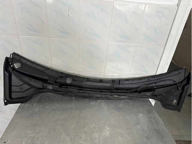 HYUNDAI 86150H8000 Водосток лобового стекла, жабо в наличии Львов