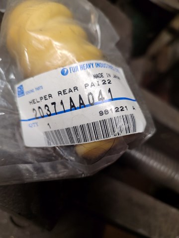 20371AA041 SUBARU Отбойник амортизатора заднего купить в Чернигов