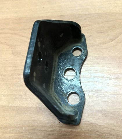 Подушка двигателя 218300B800 HYUNDAI