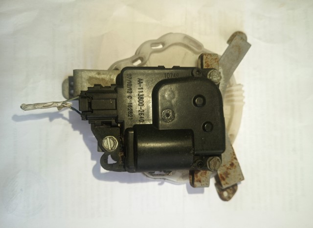 Мотор заслонки печки AA1138002640 CHRYSLER