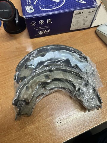 Тормозные колодки стояночного тормоза Киа Рио 2