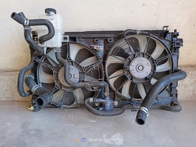TOYOTA 167110T170 Диффузор радиатора охлаждения в наличии Ирпень