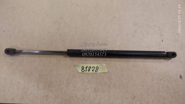 FORD 1074368 Амортизатор багажника в наличии Ужгород