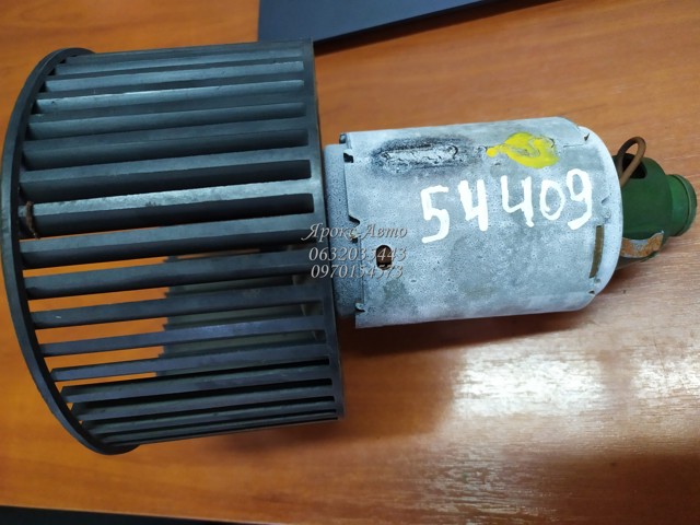 VAG 443959101A Вентилятор печки в наличии Павлоград