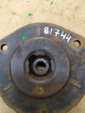 Опора передней стойки 4860933210 TOYOTA