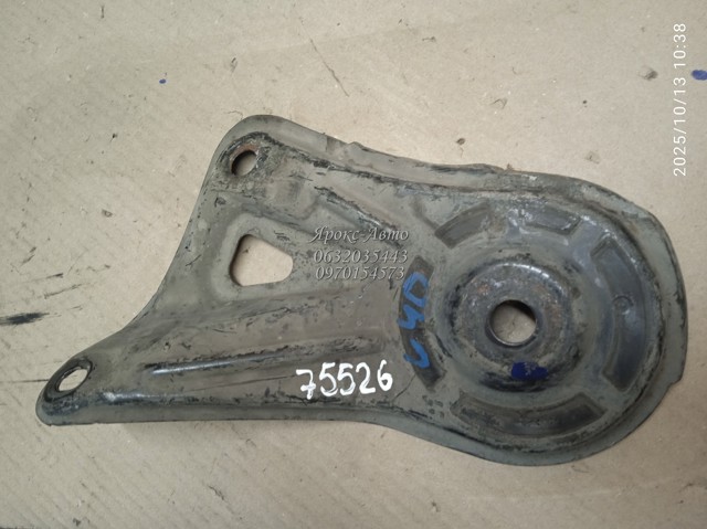 TOYOTA 5102333060 Кронштейн передней балки в наличии Украина