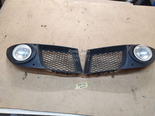 FIAT 735417170 Заглушка (решетка) противотуманных фар бампера переднего правая в наличии Полтава