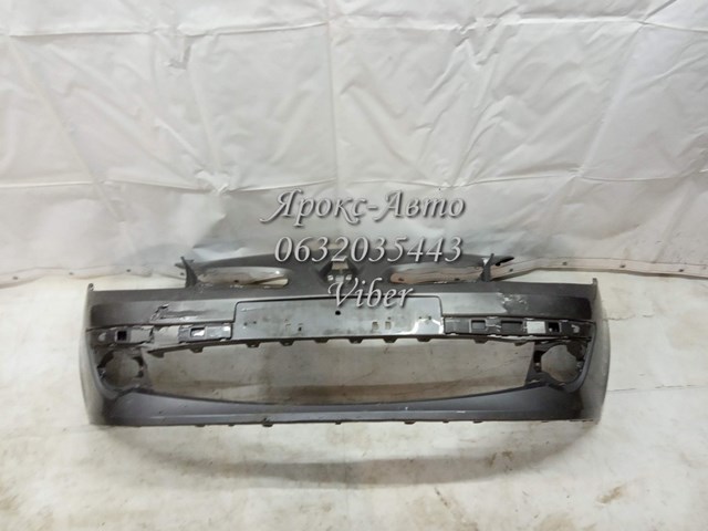 RENAULT 8200402106 Передний бампер в наличии Ровно