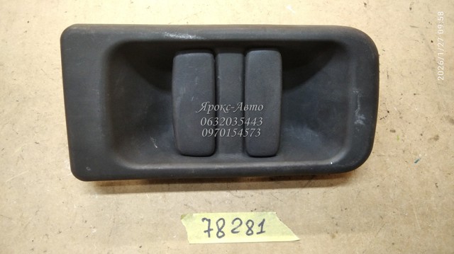 RENAULT 8200856291 Ручка двери боковой (сдвижной) наружная левая в наличии Ужгород